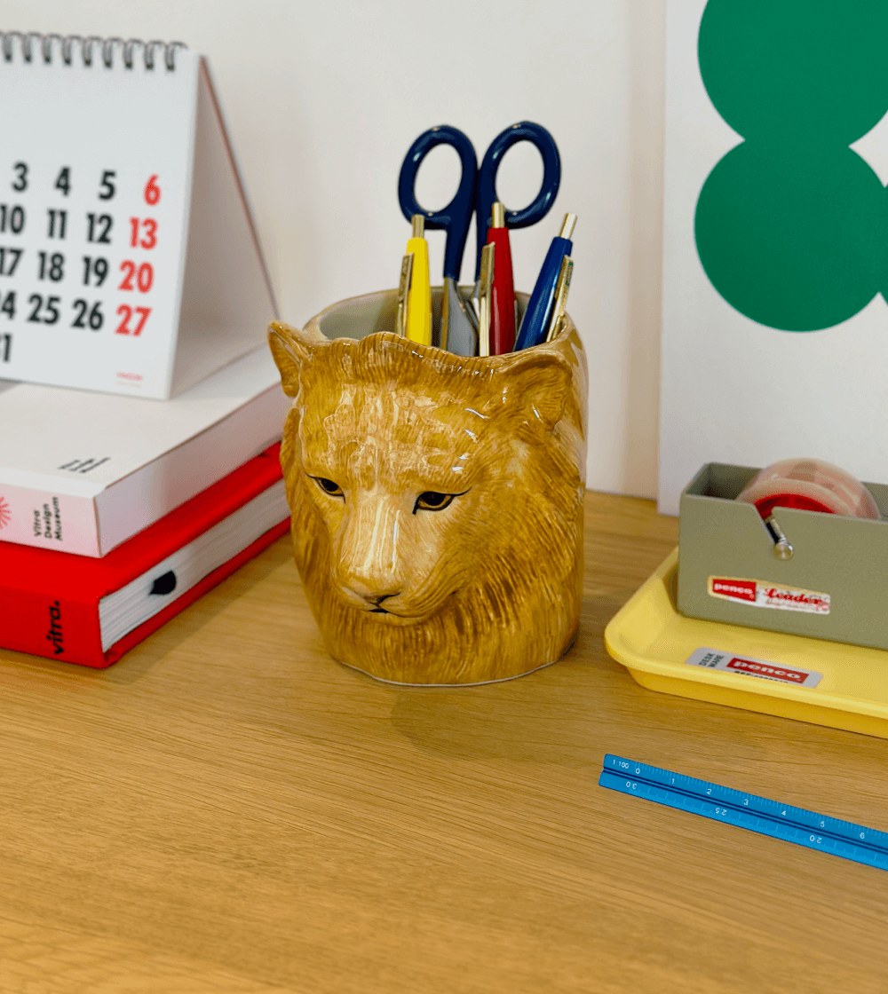 Pet Buddies: Leo León Pencil Pot - Imagen 3