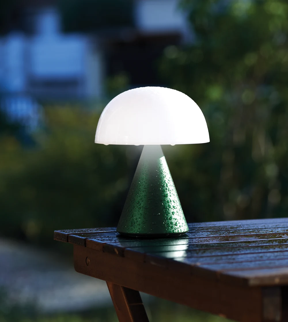 lampara portatil color verde mina de lexon