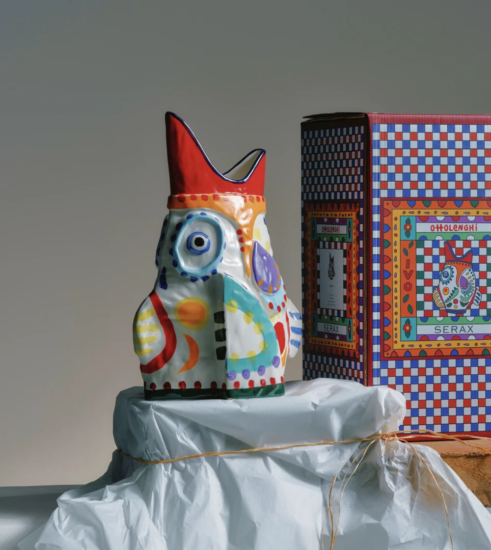 jarrón con forma de pez de colores de la colección Sicily diseñado por Yotam Ottolenghi e Ivo Bisignano para Serax