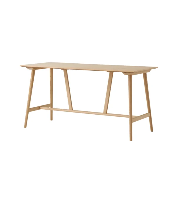 Mesa alta de madera clara