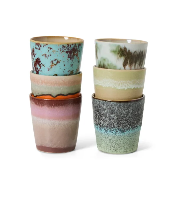 vasos de cerámica de colores para café