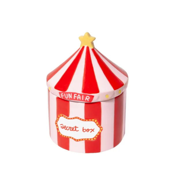 cajita con forma de carpa de circo como joyero de doiy