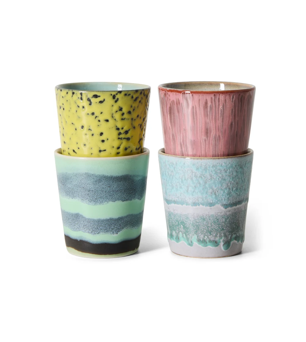 Set de tazas de café de cerámica con esmaltes expresivos y acabados únicos que aportan carácter y estilo al ritual diario.