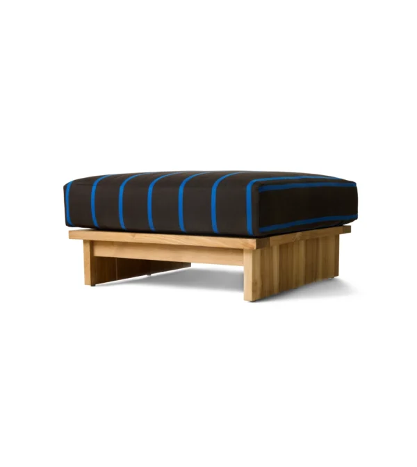 reposapiés para exteriores en madera de teca y estampado a rayas de hkliving