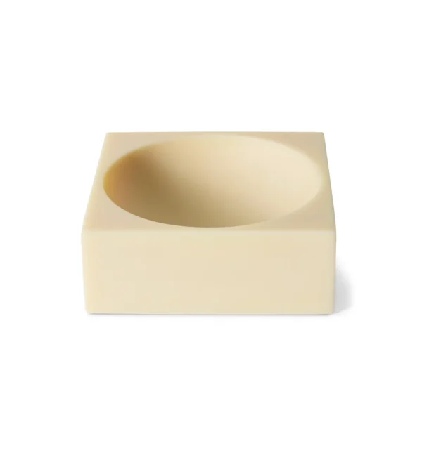 Cuenco decorativo beige grande de HKLIVING en resina con diseño geométrico sobre mesa o estantería