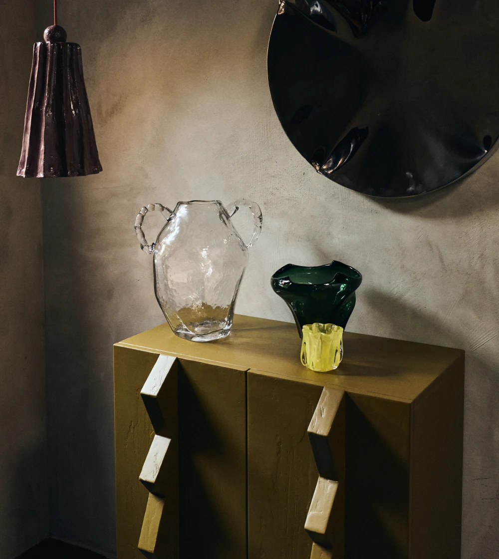 Portavelas de vidrio amarillo de HKLIVING con forma orgánica y acabado translúcido.
