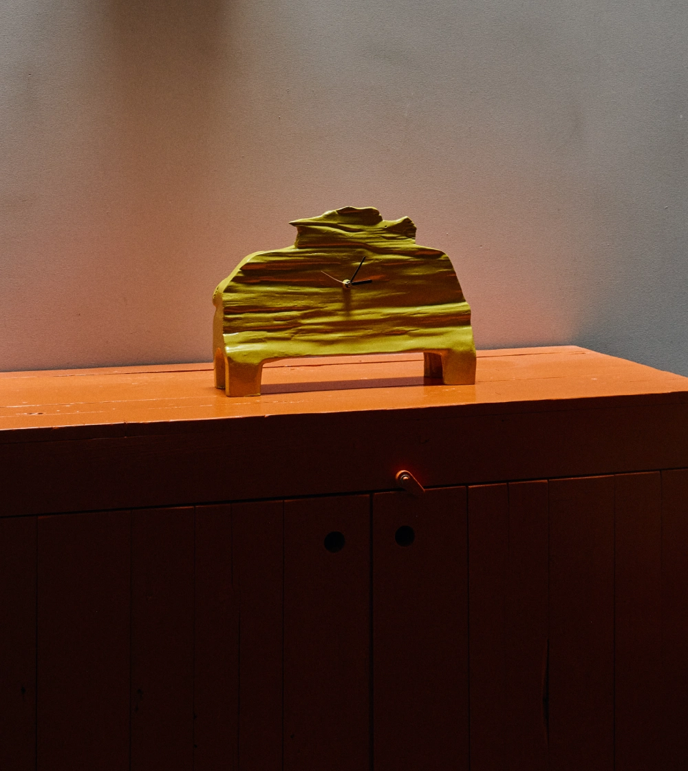 Reloj de sobremesa de diseño moderno de madera de hkliving