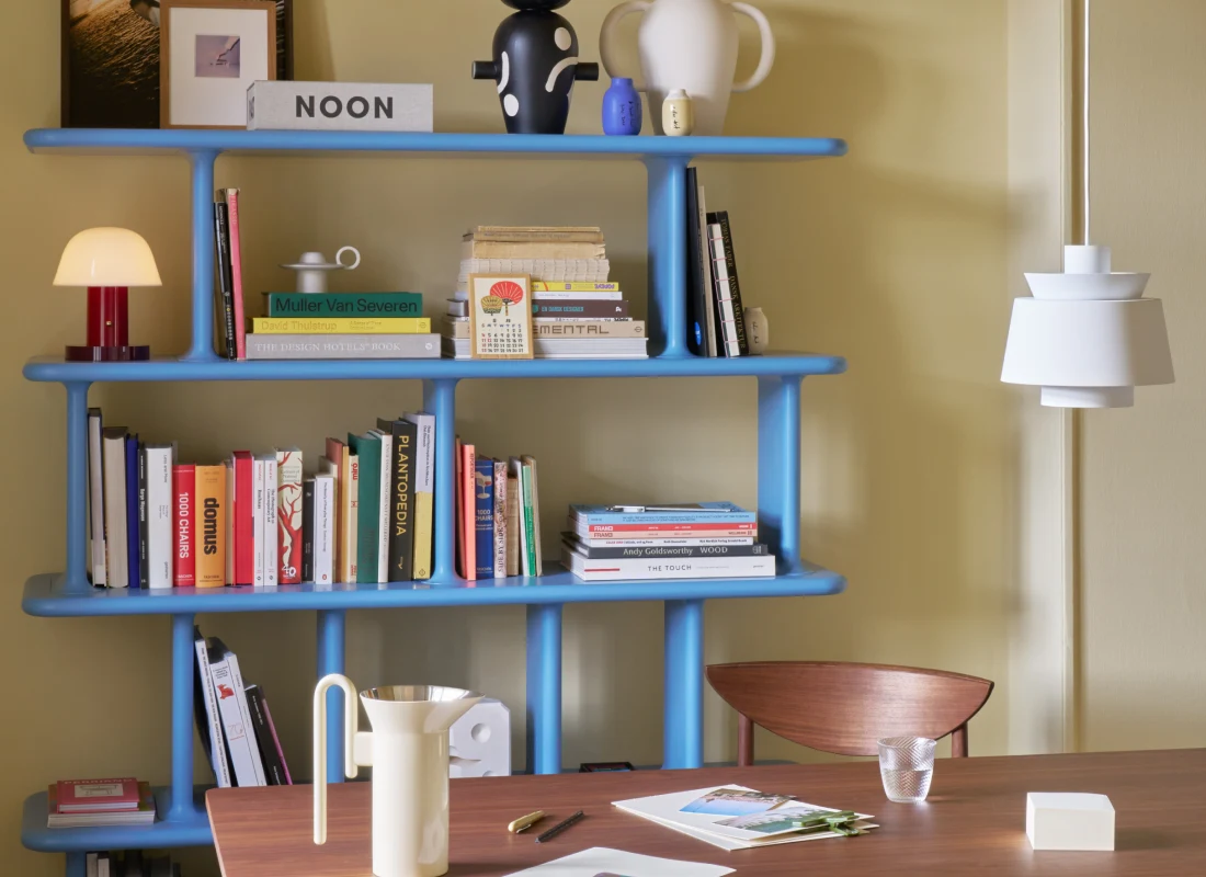 estantería de diseño azul archivo de jaime hayon para antradition