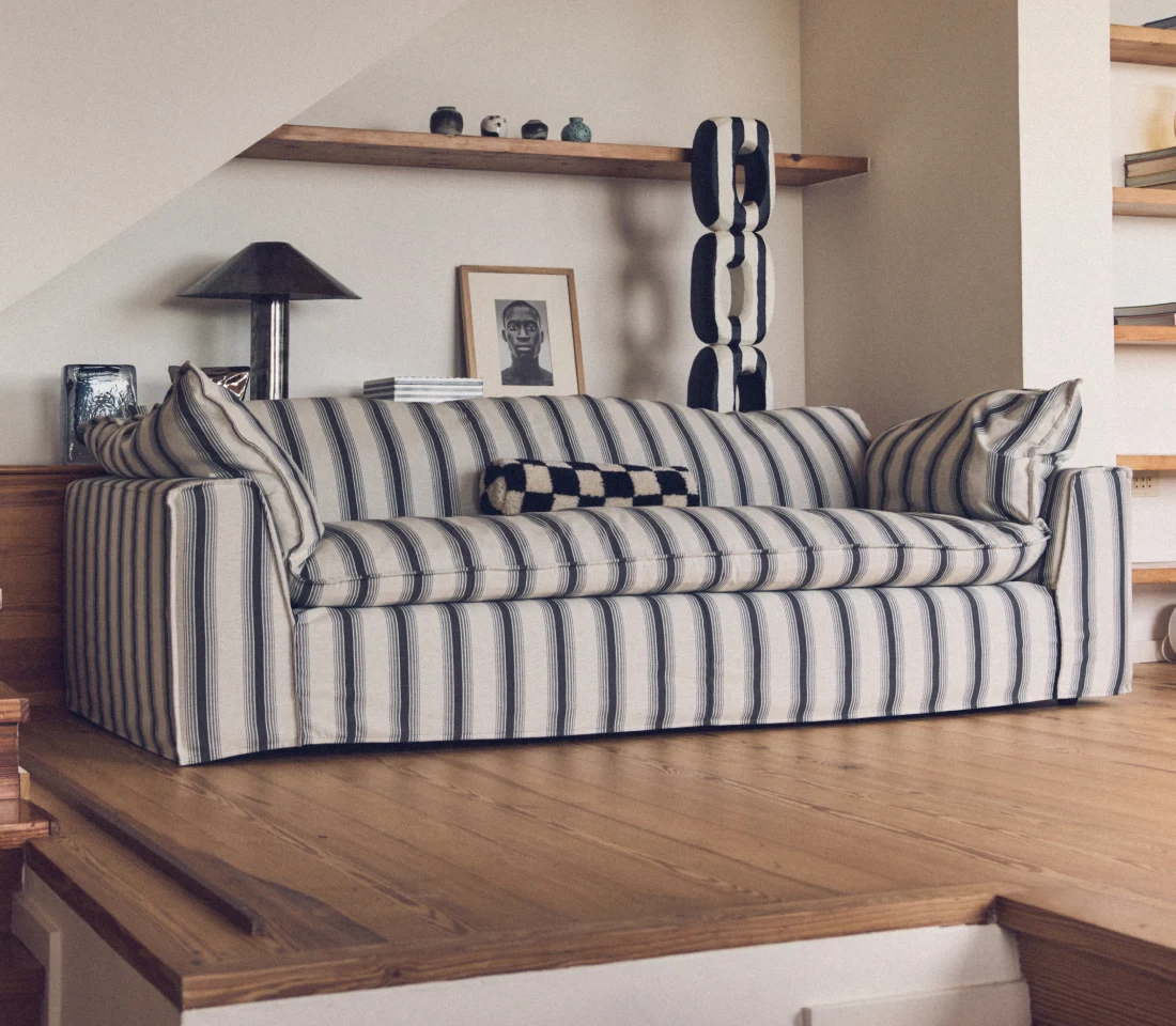 Genunine_banner_sofas_de_diseño sofá de diseño cómodo en casa de estilo mediterráneo