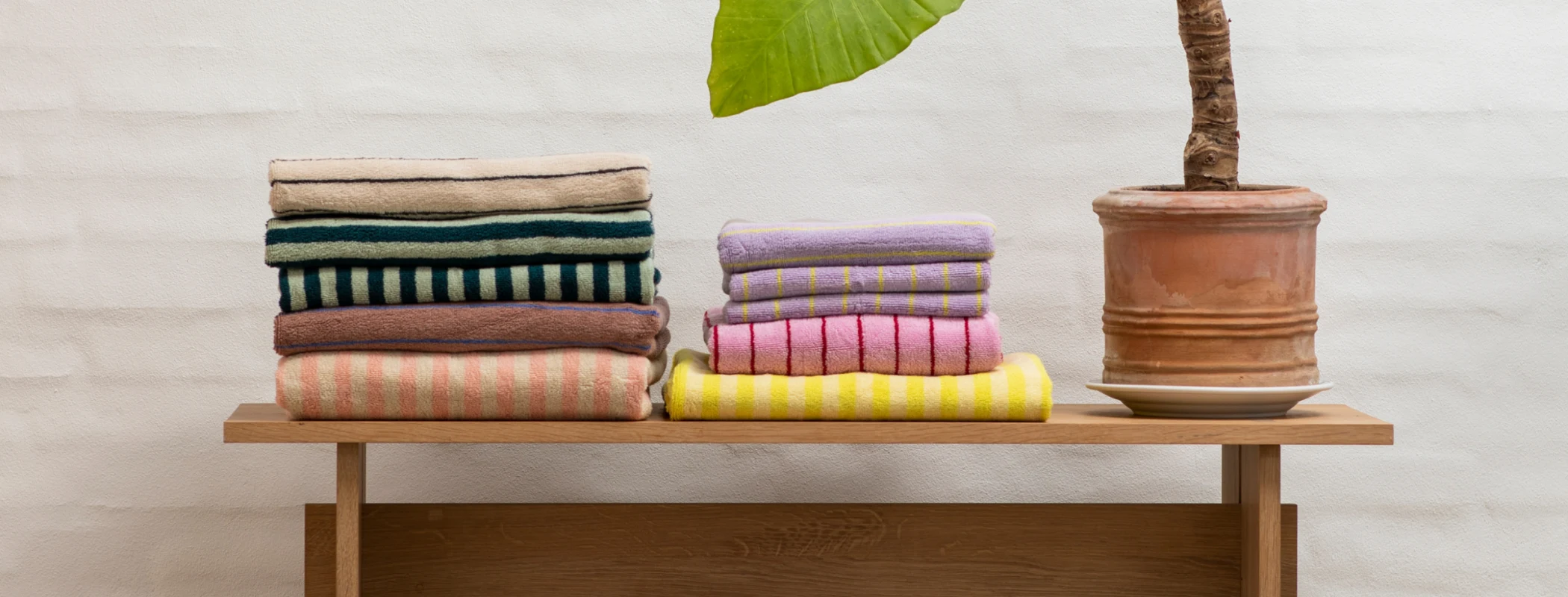 Genunine_ideas_para_elevar_tu_baño ideas para mejorar el baño con artículos de diseño como toallas y albornoces de algodón premium