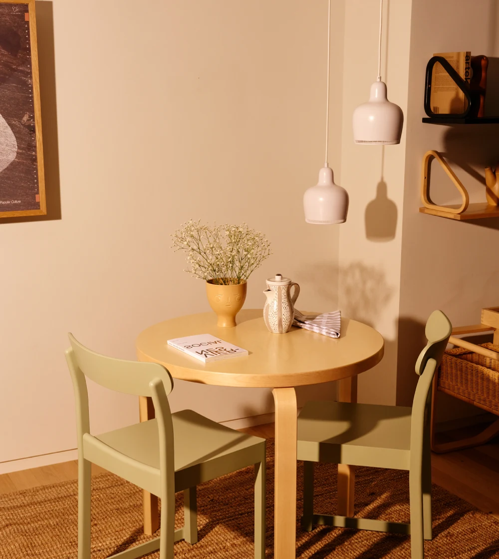 lámpara de techo Pendant Light A330S Golden Bell de artek blanca diseñada por Alvar Aalto