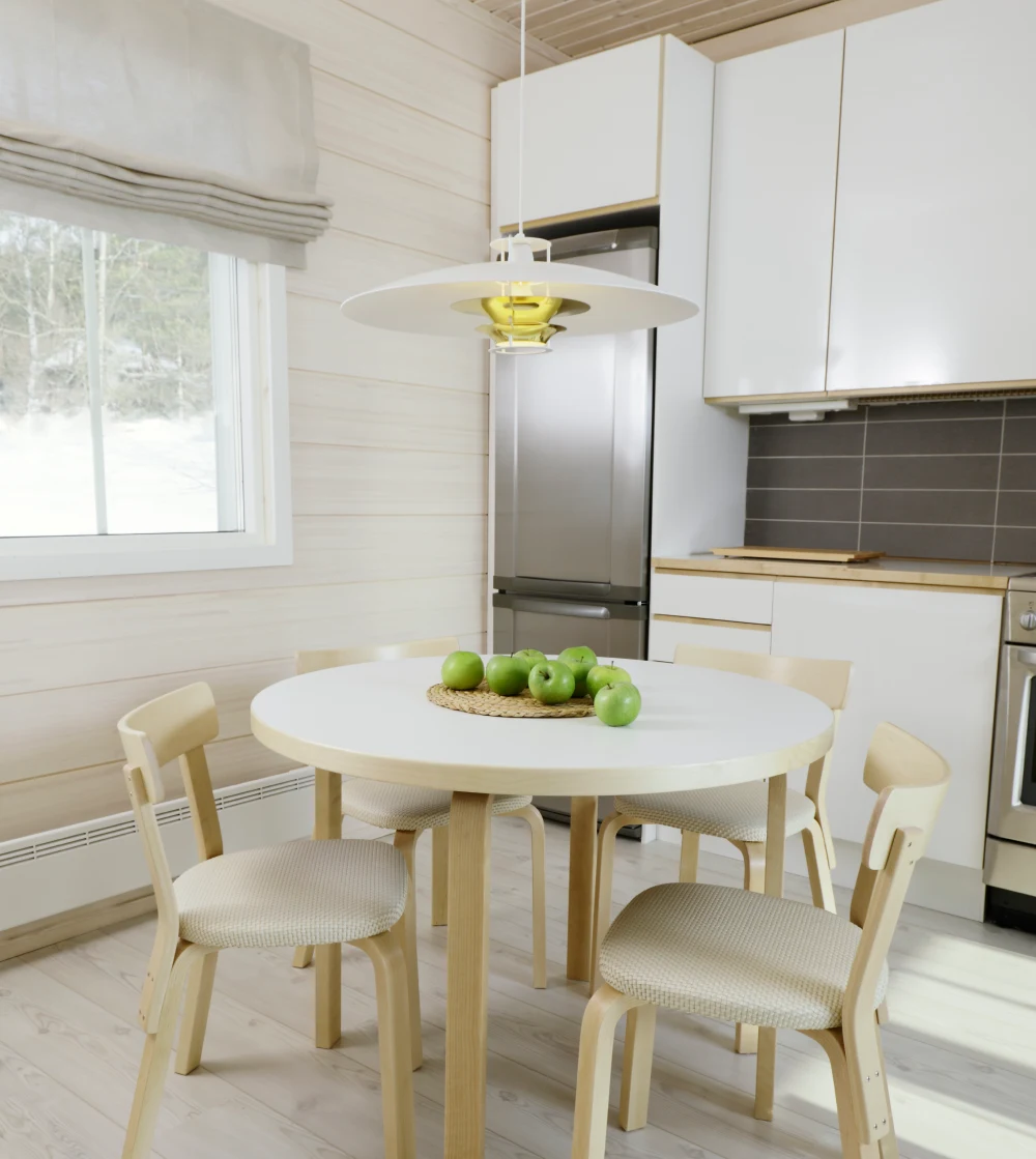 lámpara colgante JL341 de Artek diseñada por Juha Leiviskä con pantalla minimalista en aluminio blanco.