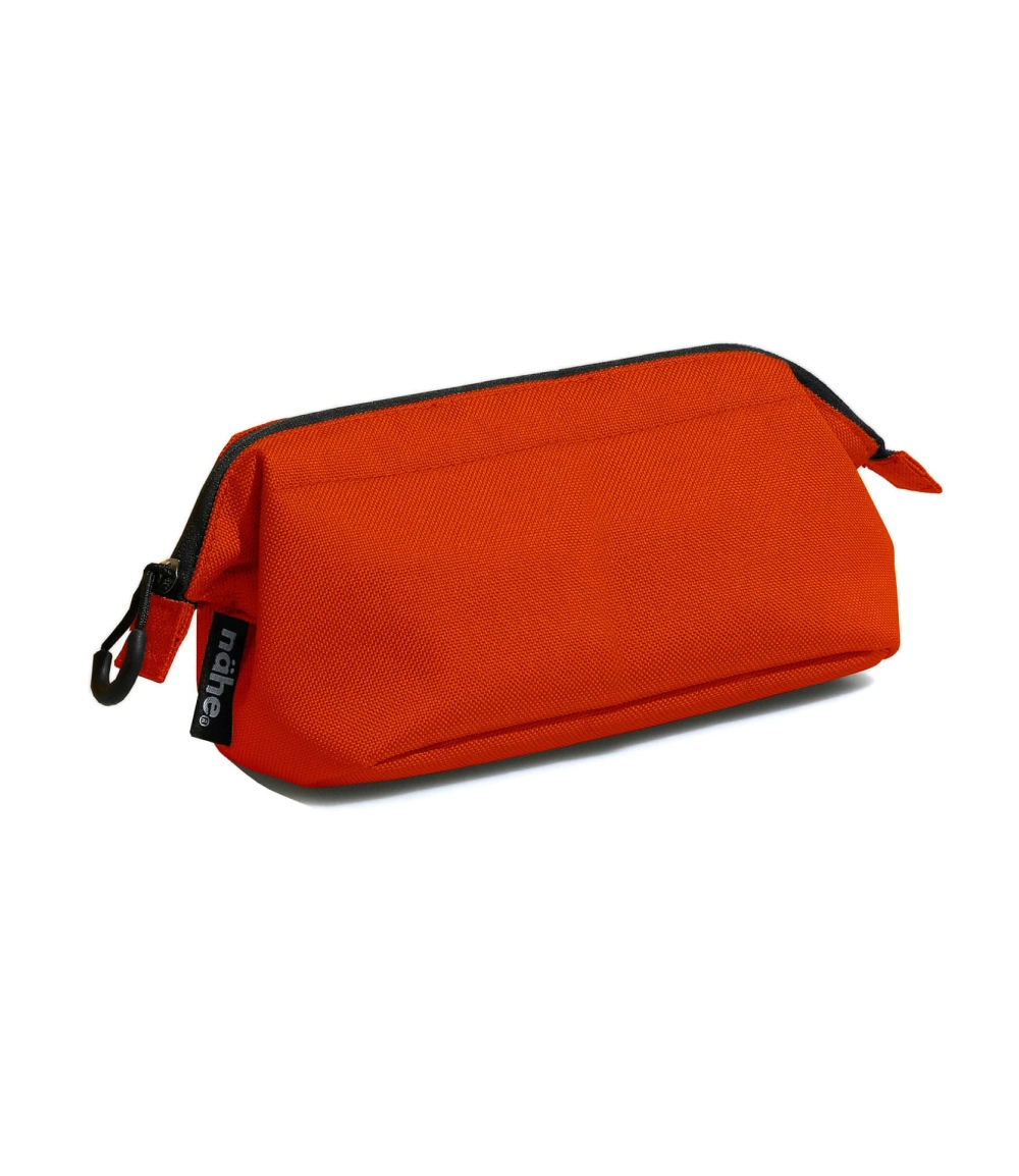 neceser de viaje para gadgets rojo hecho en japón de nähe