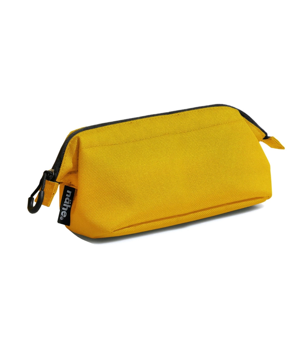 neceser de viaje para gadgets amarillo hecho en japón de nähe