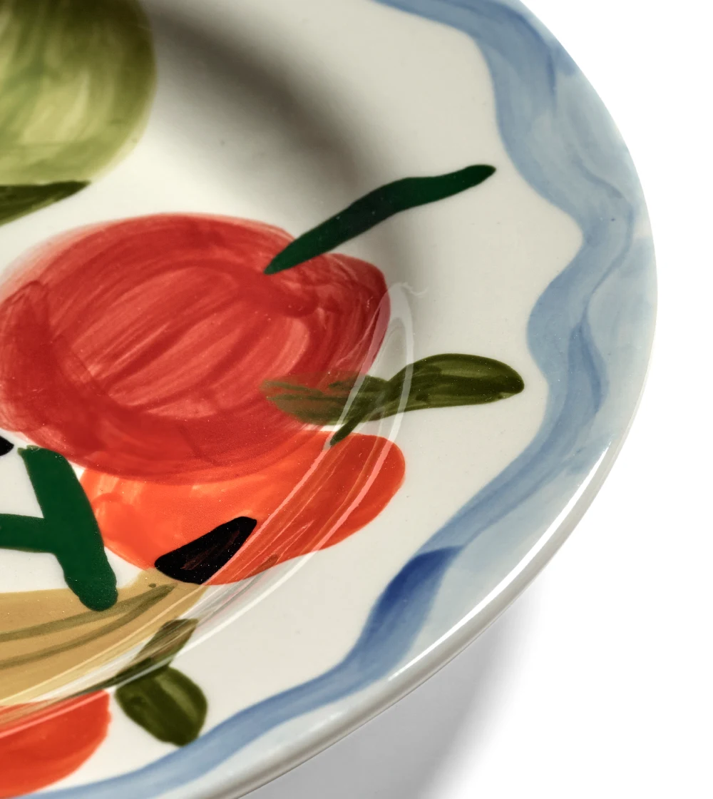 juego de platos pintados a mano Dljntlas de Serax con diseño floral tropical creado por Shirleey.