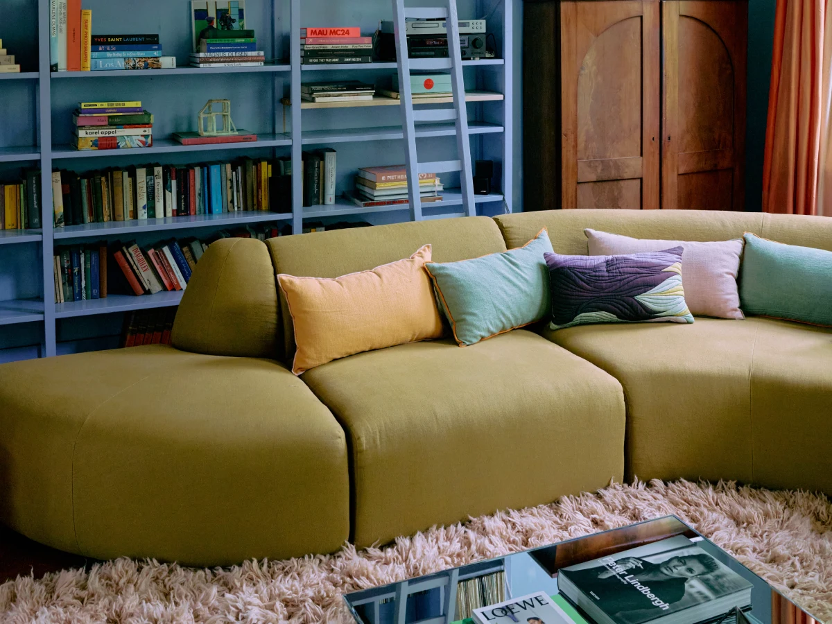 como elegir un sofá de diseño para un ambiente moderno y contempóraneo