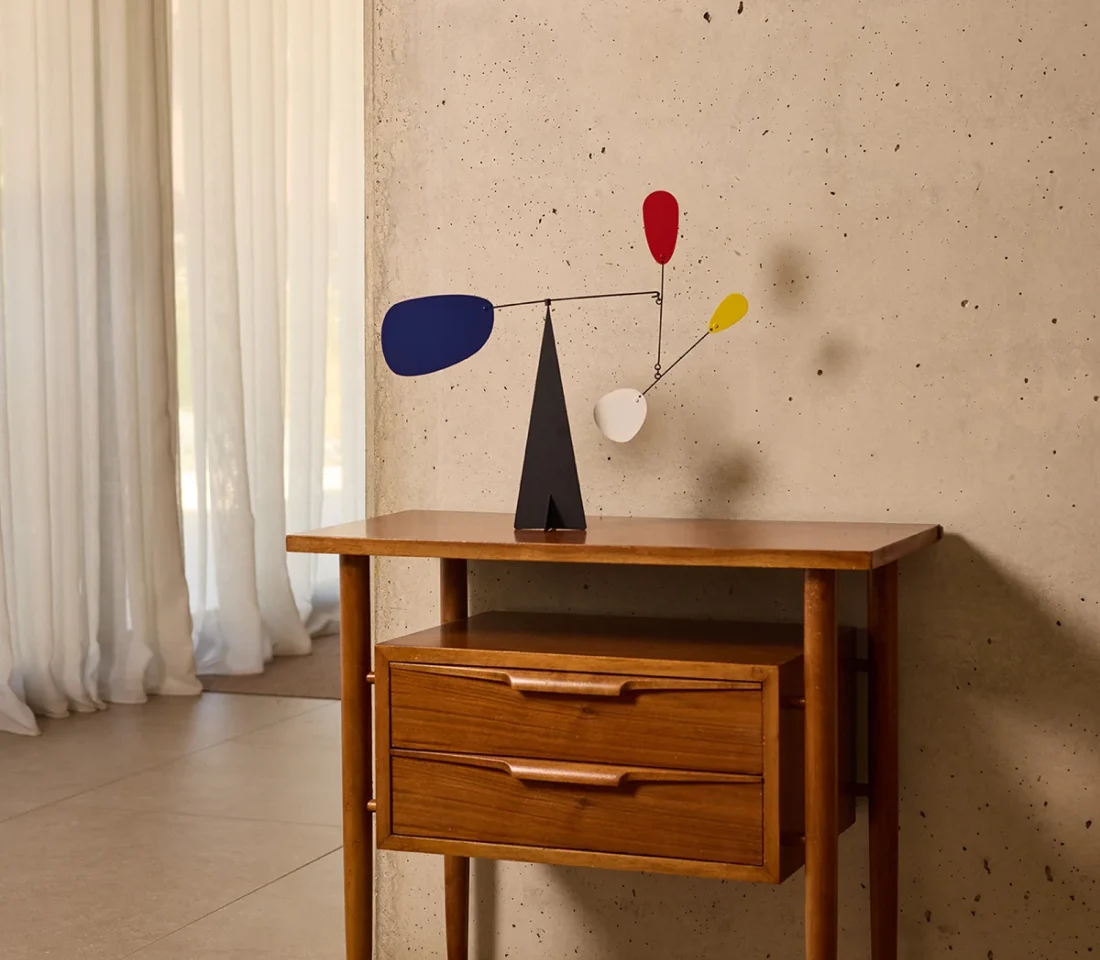Genunine-Banner-volta-mobiles-calder-2 móviles decorativos volta de inspiración calder y miró