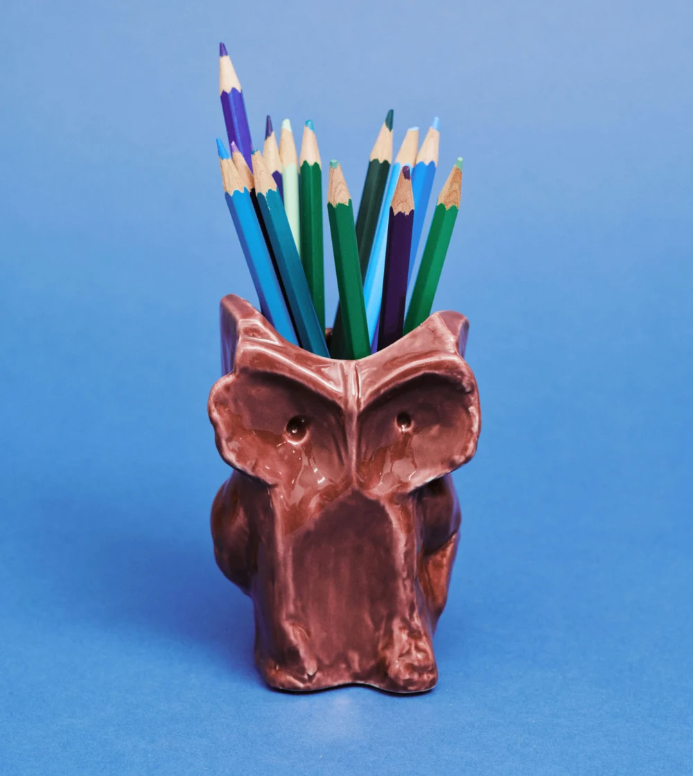 jarrón con forma de buho color berenjena Owl After midnight de Serax y Marni