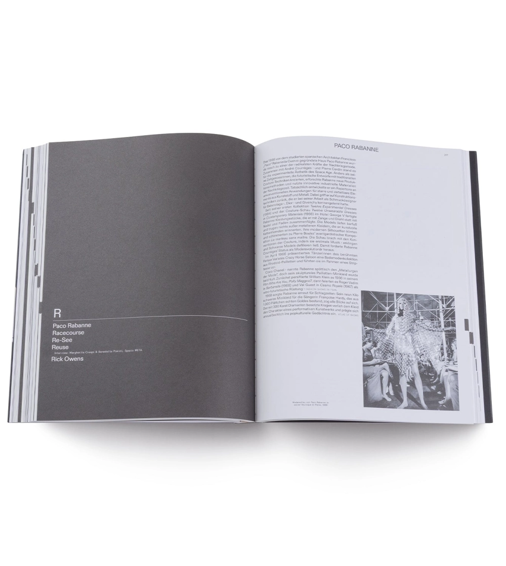 Libro Catwalk The Art of the Fashion Show A to Z de Vitra Design Museum