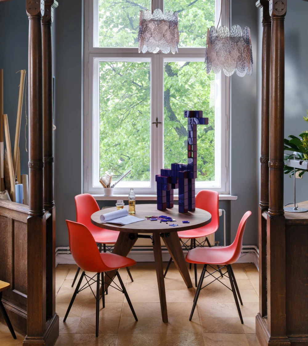 Panton Cubes Giraffe Duo-Tone de Vitra con forma de jirafa