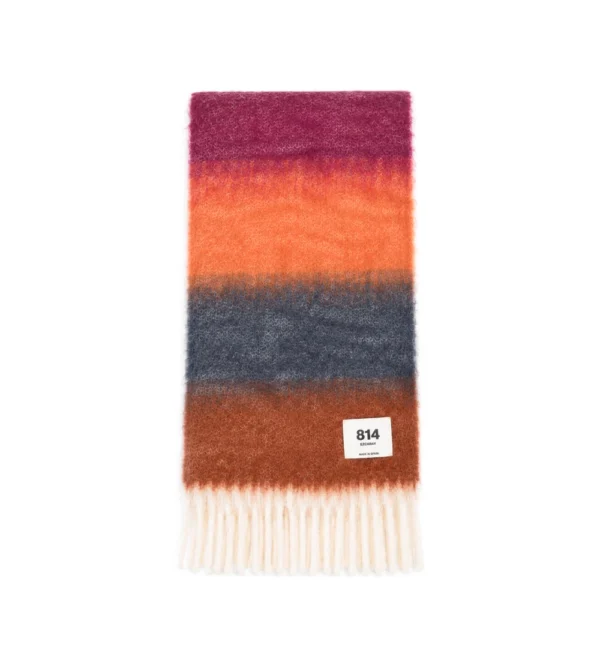 Bufanda Ezcaray modelo Matisse con franjas de colores fabricada en lana y mohair