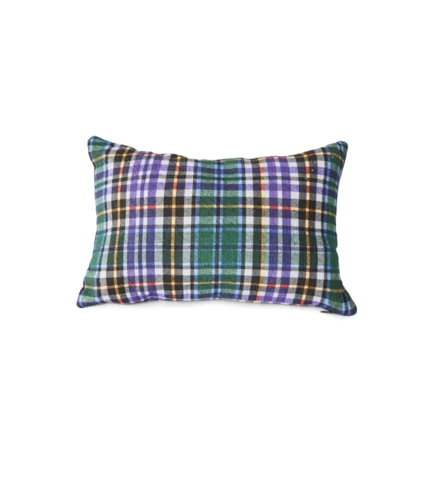 Printed Cushion Barn House de HKLIVING, cojín rectangular de lino con estampado de cuadros multicolor y aire campestre.