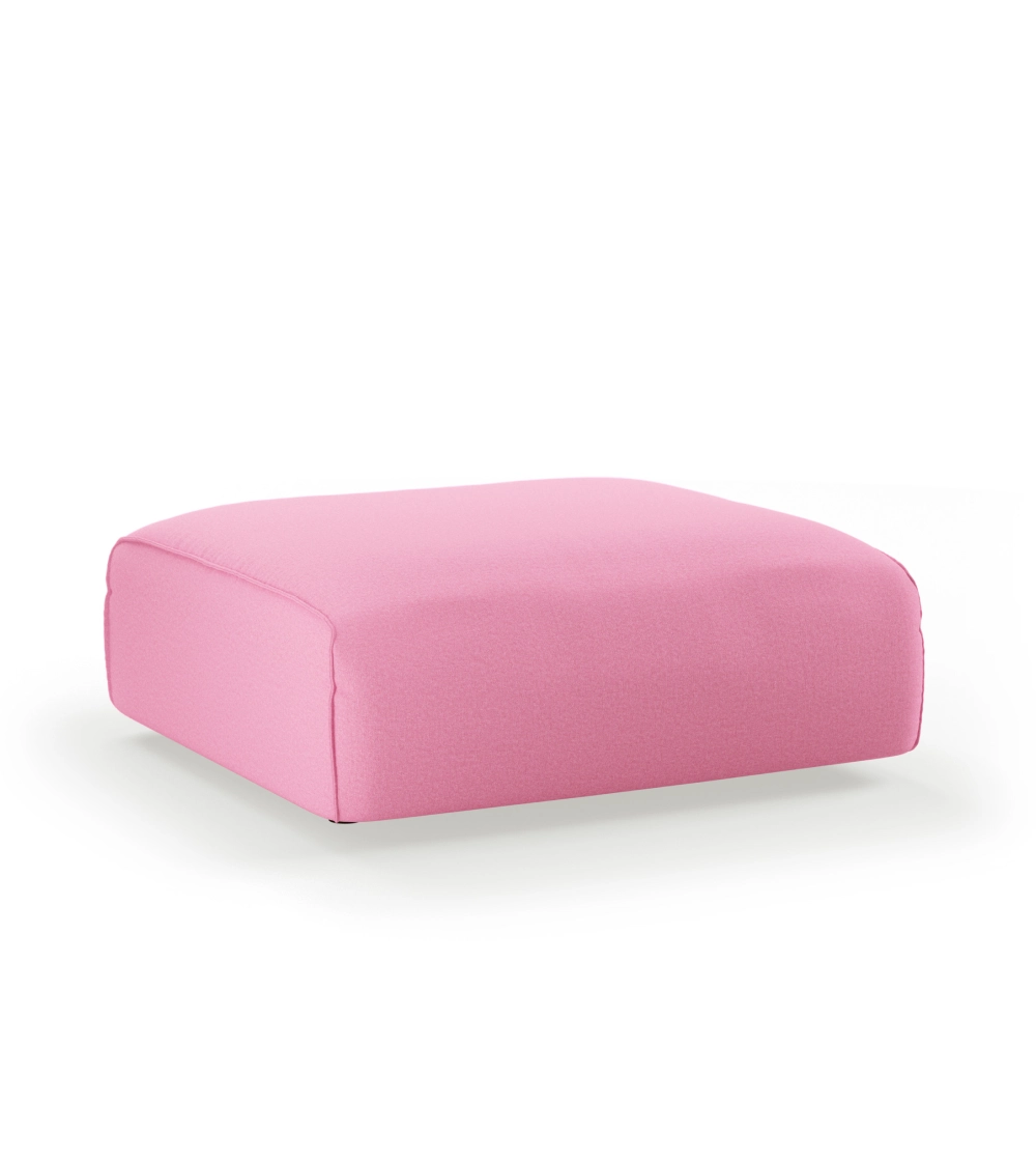 reposapiés del Sofá modular Flake de HKLIVING, ideal para crear una composición de sofá a medida con tapizado rosa para salones modernos de diseño nórdico