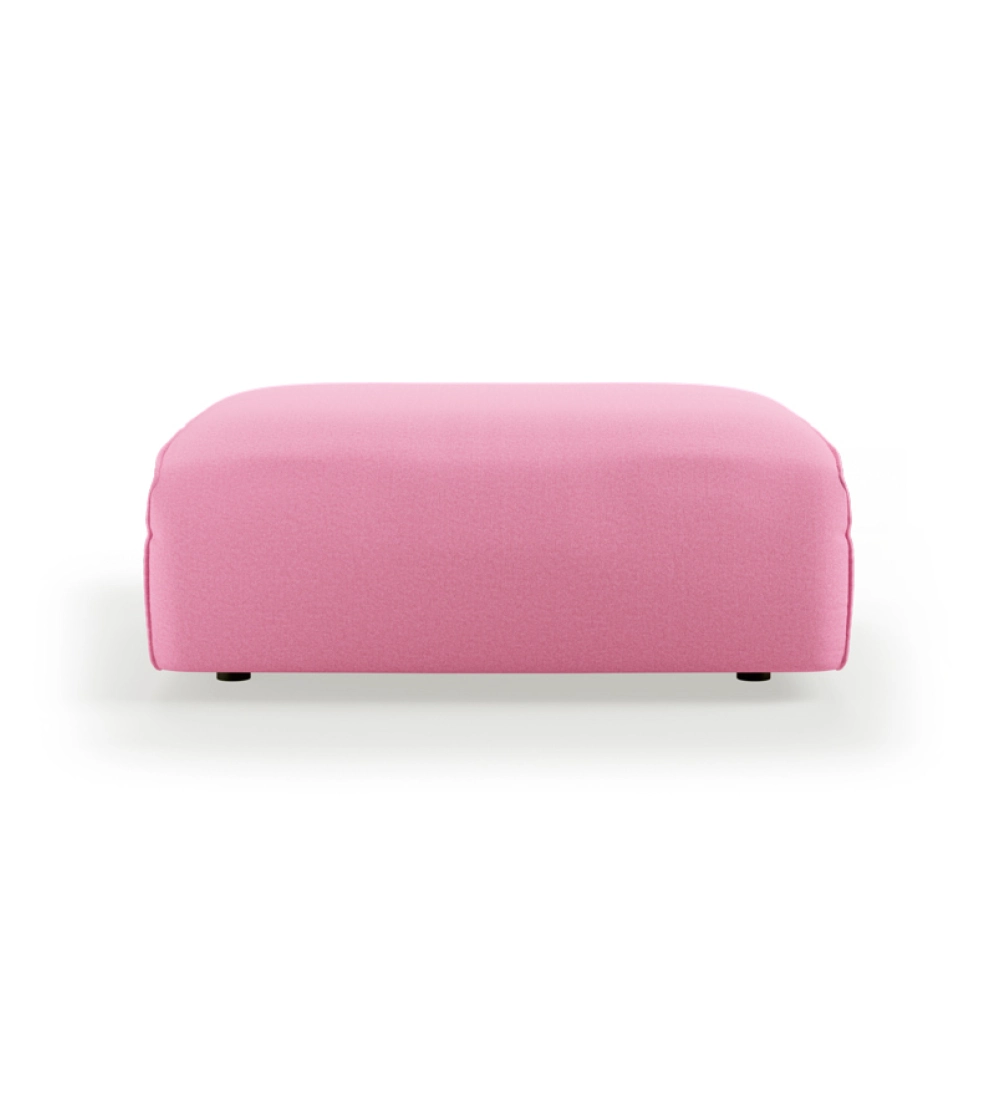 reposapiés del Sofá modular Flake de HKLIVING, ideal para crear una composición de sofá a medida con tapizado rosa para salones modernos de diseño nórdico