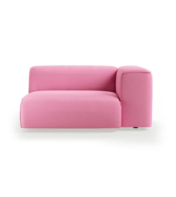 Sofá modular Flake de HKLIVING, ideal para crear una composición de sofá a medida con tapizado rosa para salones modernos de diseño nórdico