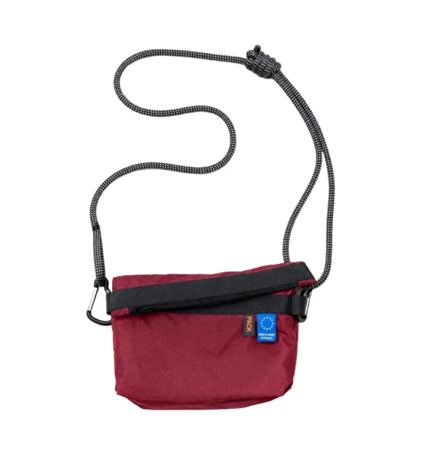 bolso cruzado granate Small Zip Sling - rope strap - A101 de packbags hecho en europa