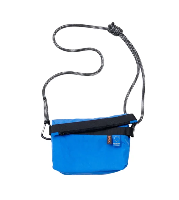 bolso cruzado azul Small Zip Sling - rope strap - A101 de packbags hecho en europa