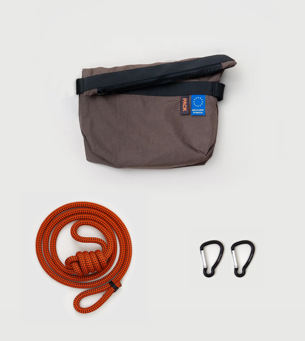 bolso cruzado marron Small Zip Sling - rope strap - A101 de packbags hecho en europa
