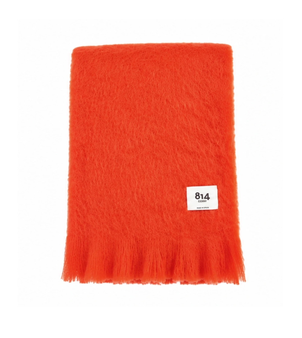 bufanda ezcaray ancha color naranja fabricada en lana y mohair.