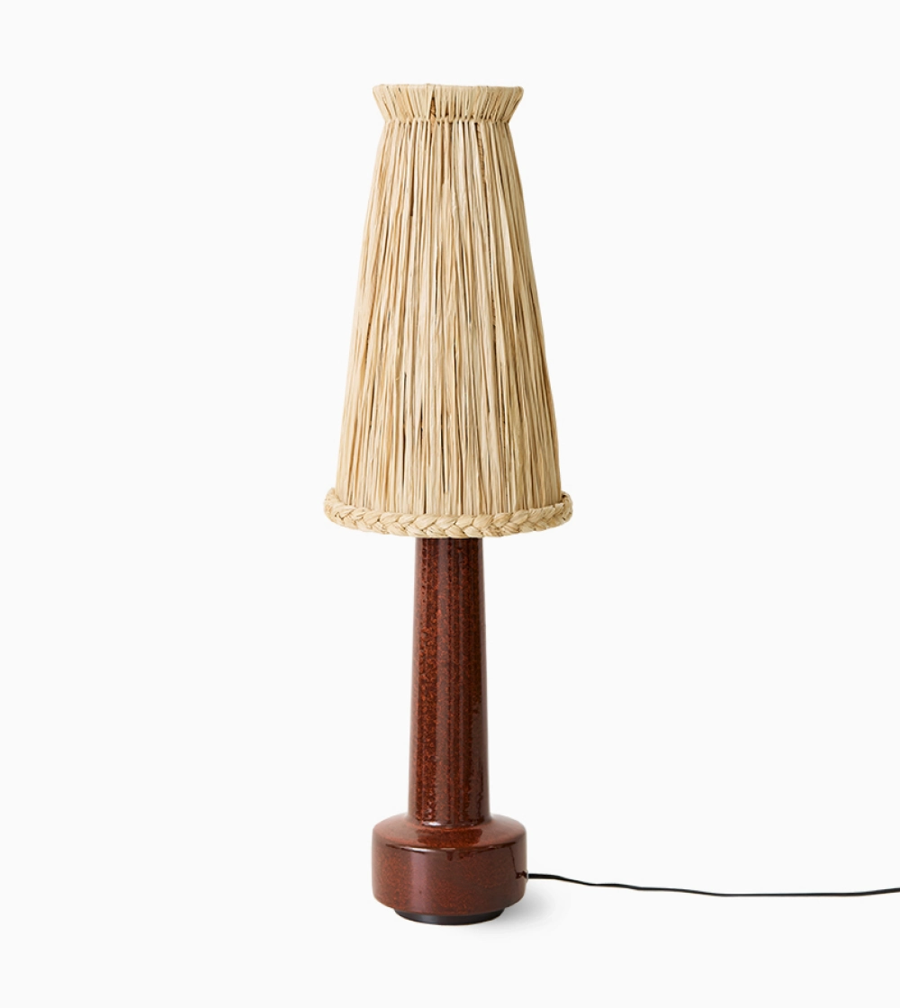 Raffia Lamp Shade de HKLIVING, pantalla de lámpara de rafia natural de silueta alta y textura orgánica.
