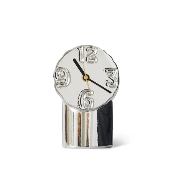 Retro Ceramic Clock Chrome de HKLIVING, reloj de sobremesa de gres con acabado cromado brillante, esfera retro y placa de números pintada a mano.